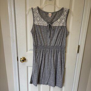 Gray Sleeveless Lace Detail Dress